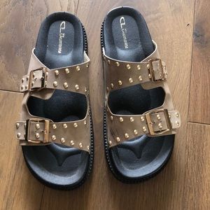 Womens sandals - Make me an offer!